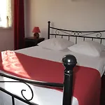 Nouvel מלון