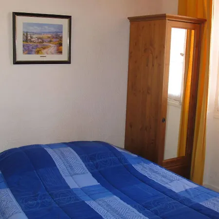 Nouvel Hotel 2*