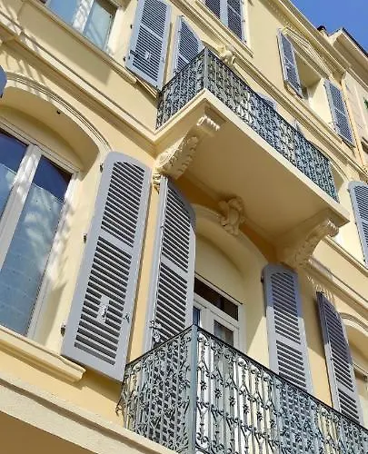 누벨 Saint-Raphaël